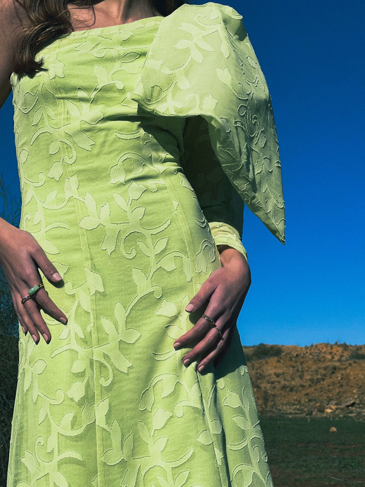 Vestidos Invitada Boda con Lazo 2024: Sofisticación y Estilo que Dejan Huella - Delacroix | Vestidos de Invitada para Bodas, Fiesta y Eventos