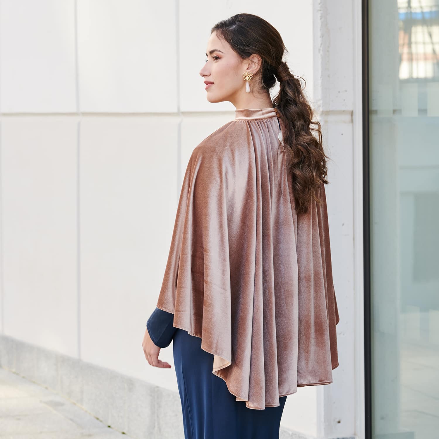 Capa Terciopelo Elevación Cuello | Varios Colores