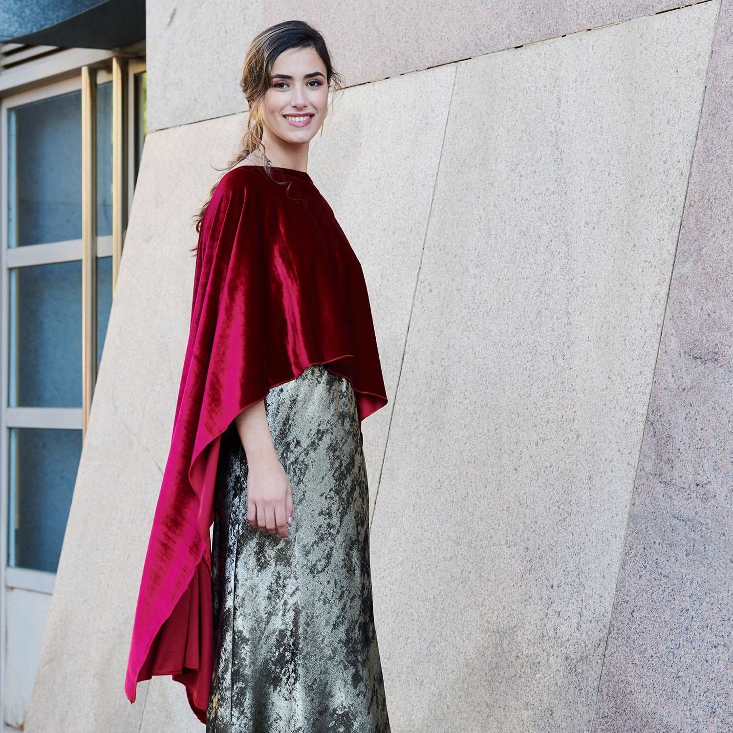 Capa Terciopelo Corta Multiposición