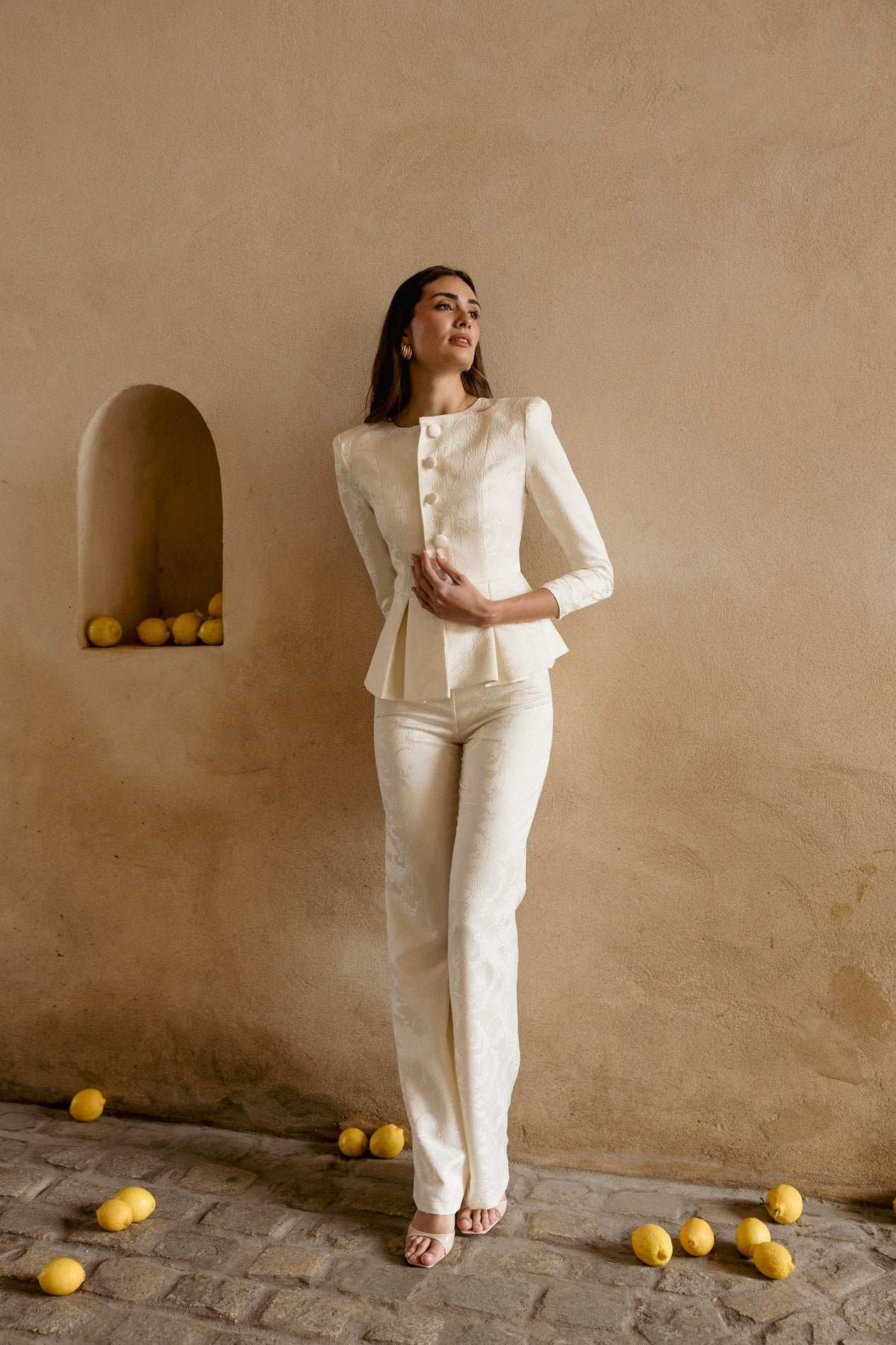 Conjunto Invitada Comu7nión | Brocado | Blanco Roto | Manon