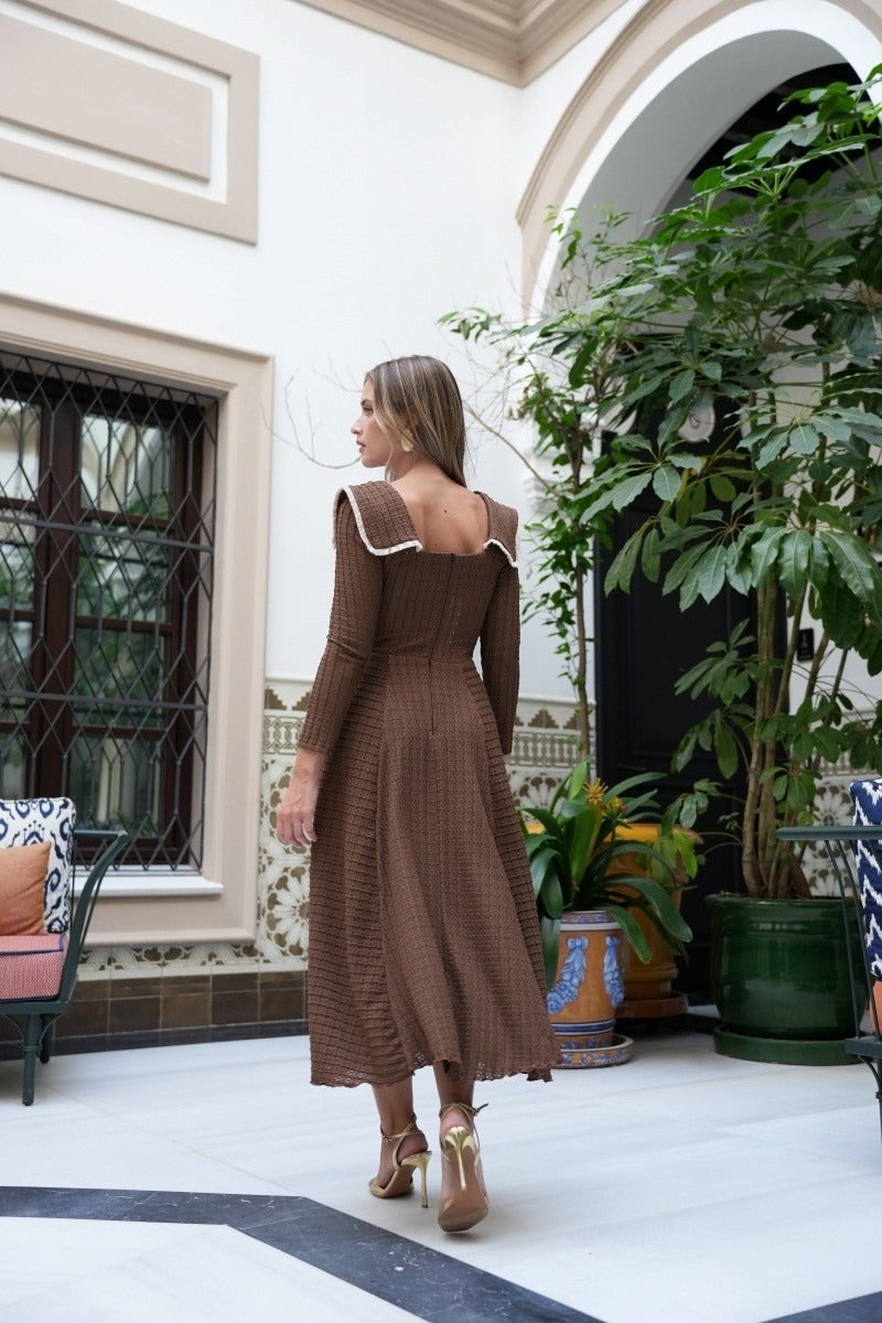 Vestido Invitada Boda | Flecos | Solapas | Marron | Serena